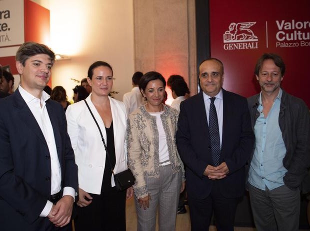 (S-D) Marco Sesana, Country Manager e CEO di Generali Italia e Global Business Lines, Iole Siena, Presidente di Arthemisia, Lucia Sciacca, Direttore Comunicazione e Sostenibilità di Generali Italia, il ministro per i Beni e le Attività Culturali, Alberto Bonisoli ed il vice sindaco di Roma, Luca Bergamo, nel corso dell'inaugurazione del primo spazio Valore Cultura a Palazzo Bonaparte, Roma, 9 luglio 2019.   ANSA/MAURIZIO BRAMBATTI